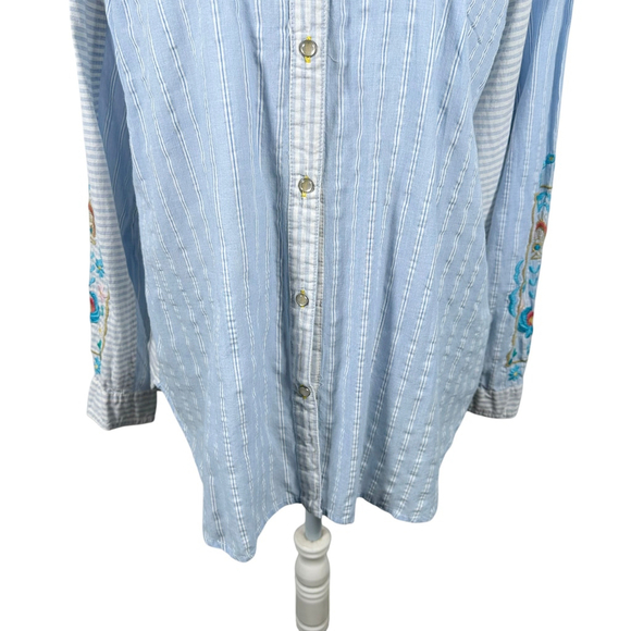 Johnny Was 3J Workshop Western Shirt pearl snap Striped Floral Embroidery Size M - Picture 4 of 11